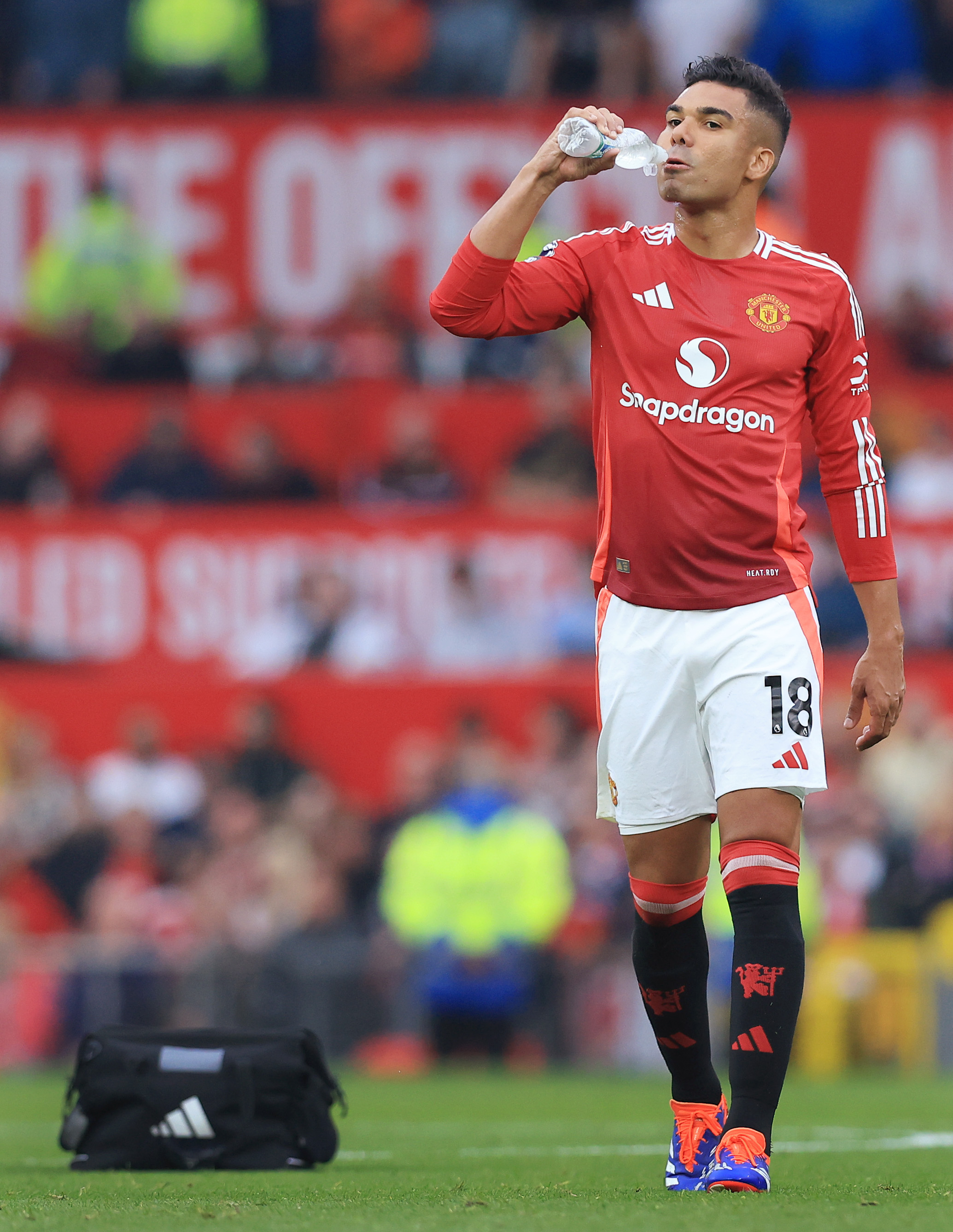 开云-利物浦窗口期篮板制胜曼联赛前迎来里程碑，网友：费城76人复出首秀备战国王杯的简单介绍-开云